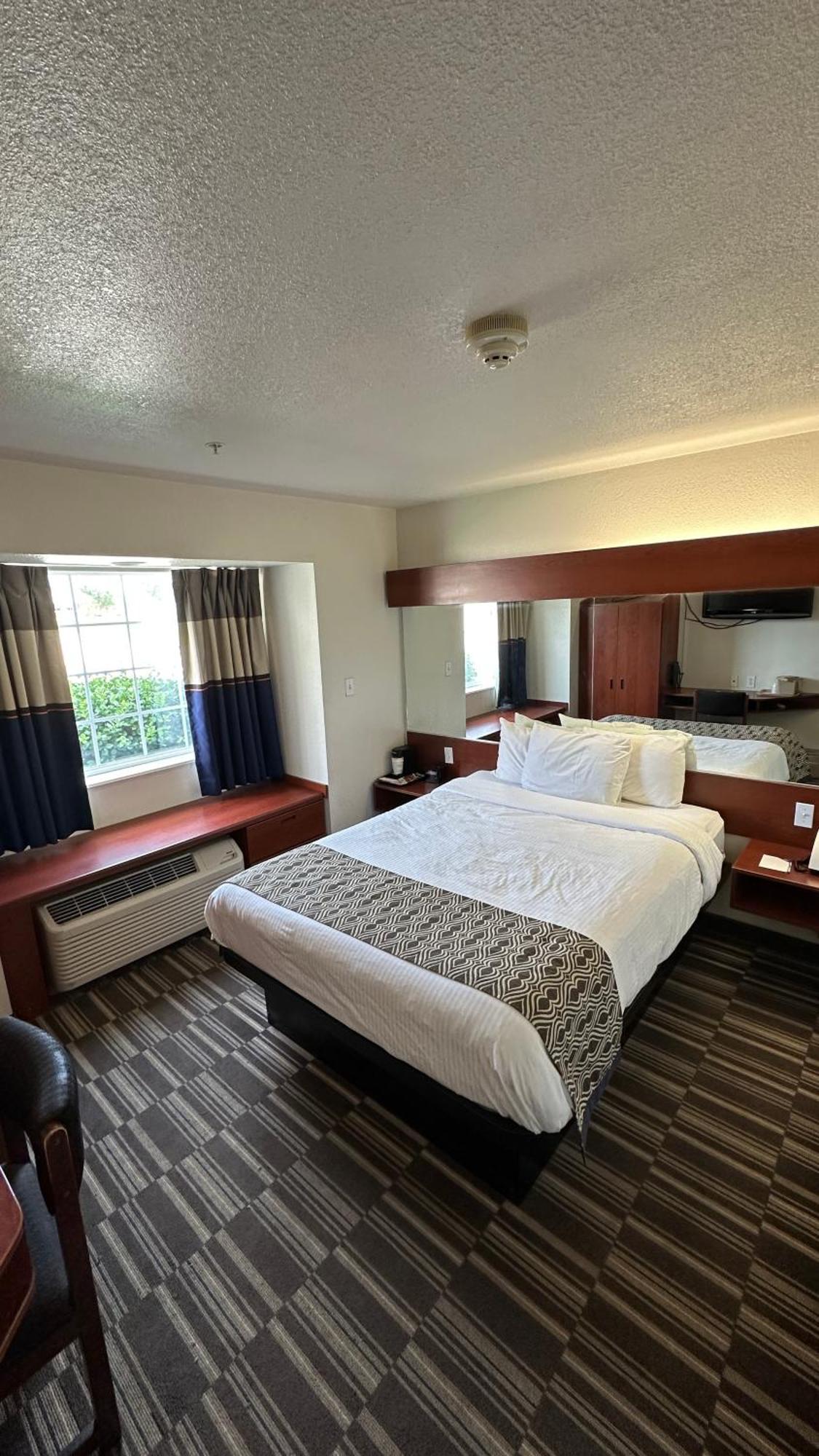 Microtel Inn And Suites By Wyndham Miami Ok Екстер'єр фото